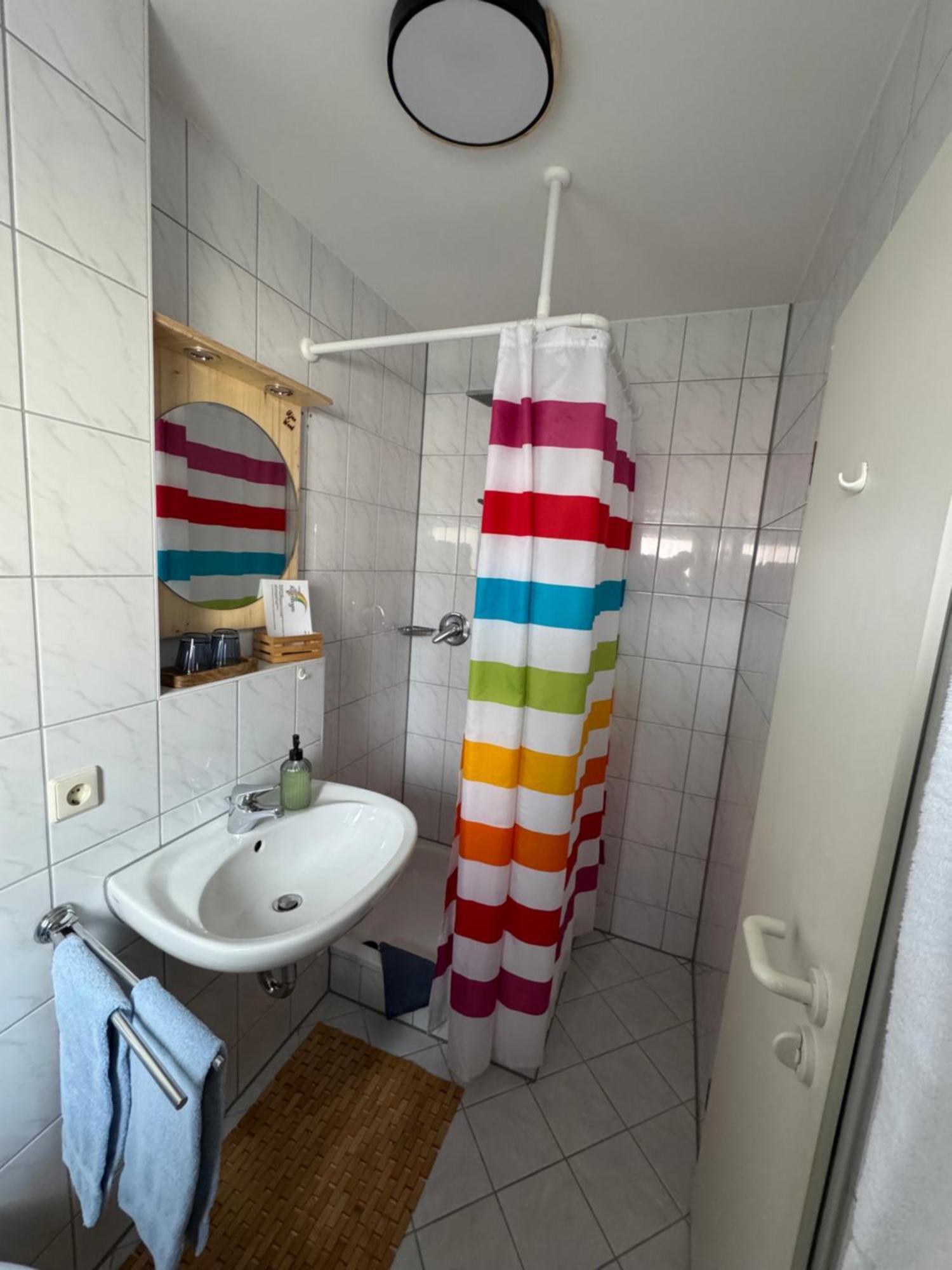 Gaestehaus Unterm Regenbogen Sigmaringendorf Exterior foto
